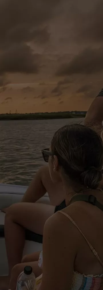 Boat tour along the South Carolina Lowcountry coastline
